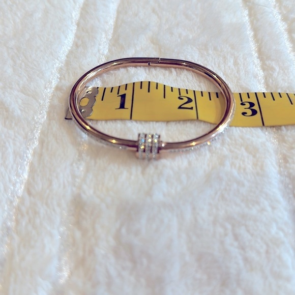 Gold bracelet with rhinestone accents.  New in jewelry bag! - Picture 3 of 3